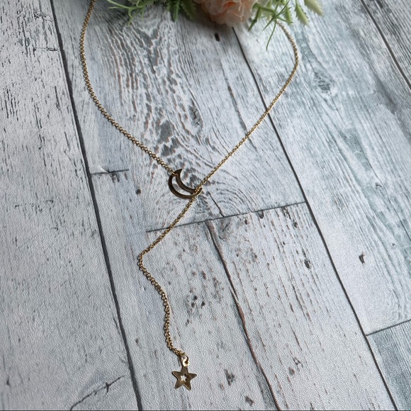 Minimalist moon and Star necklace gold plated - Picture 3 of 5